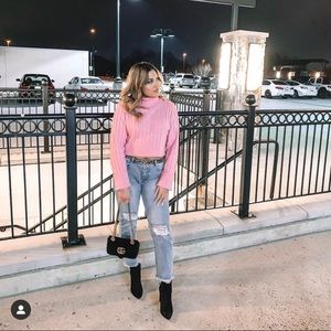 Cropped turtleneck